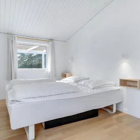 2 Bedroom Beautiful In