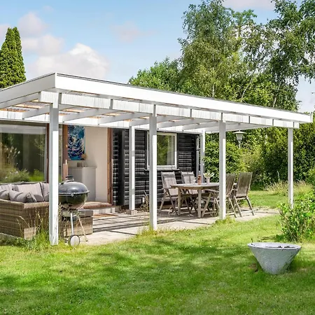 2 Bedroom Beautiful In